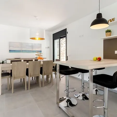 Club Villamar - Arlette Villa